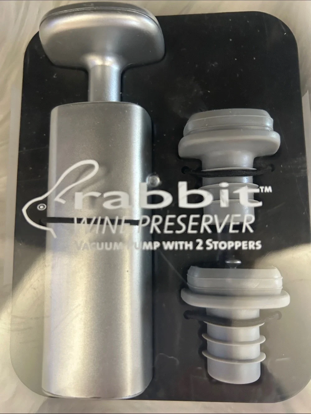 NWT Rabbit Wine Preserver Vacuum Pump with 2 Stoppers - Silver